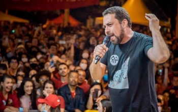 Lula pede votos para Boulos no 1º de Maio; oposição vê infração